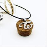 Collier twice à ficelle - K-Pop France