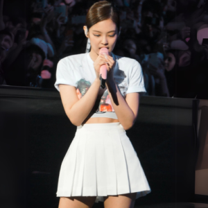 Jupe Plissée KPOP Jennie - groupe Blackpink - K-Pop France