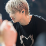 T-shirt Coeur Oversize LeeKnow - groupe Stray Kids - K-Pop France