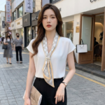 Blouse à Foulard Intégré - K-Pop France