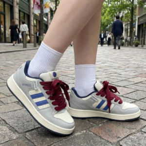 Baskets Rétro à Bandes - K-Pop France